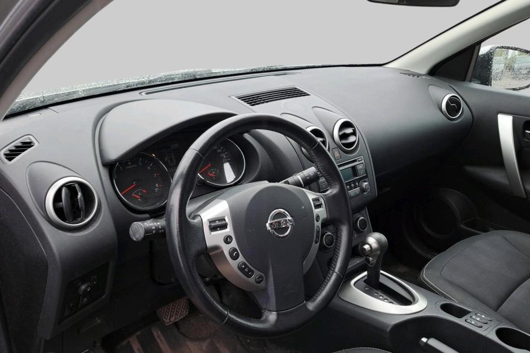 NISSAN Qashqai 2013