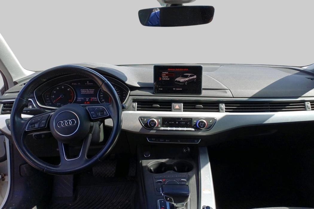 AUDI A4 2018