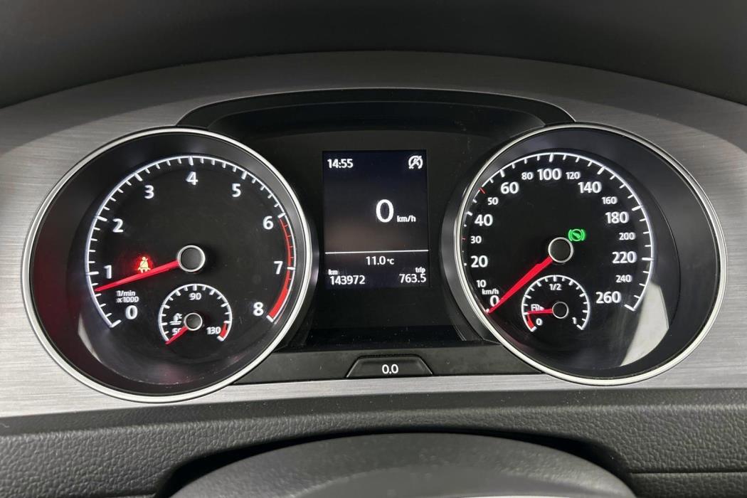 VOLKSWAGEN Golf 2016