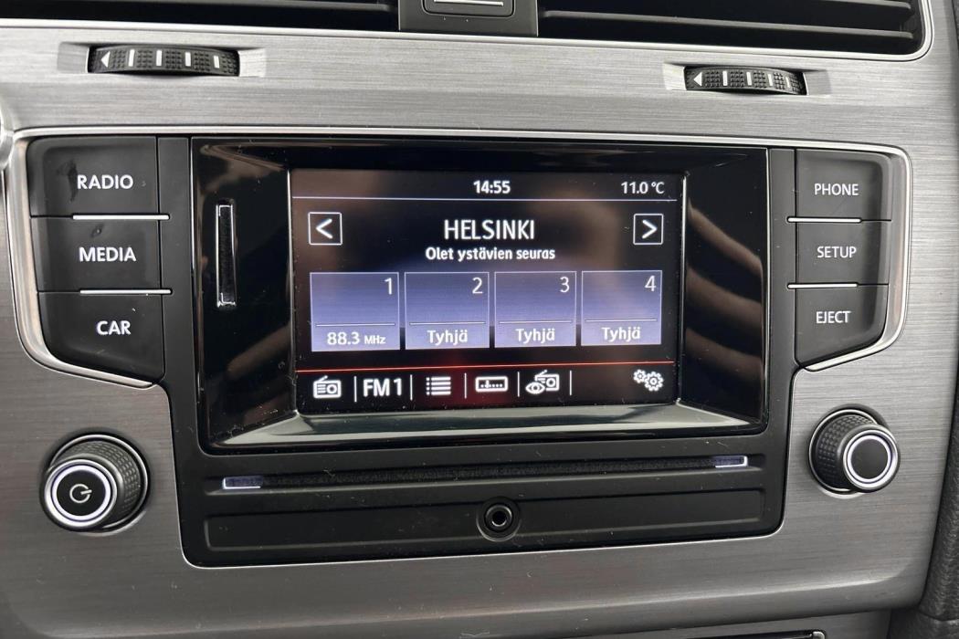 VOLKSWAGEN Golf 2016