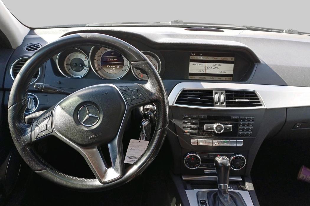 MERCEDES-BENZ C 2011
