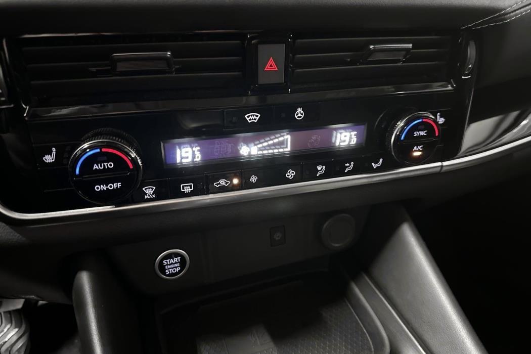 NISSAN Qashqai 2024