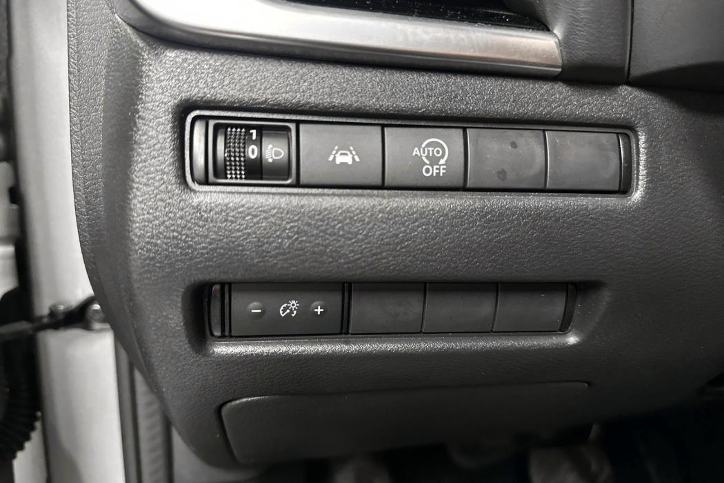 NISSAN Qashqai 2024