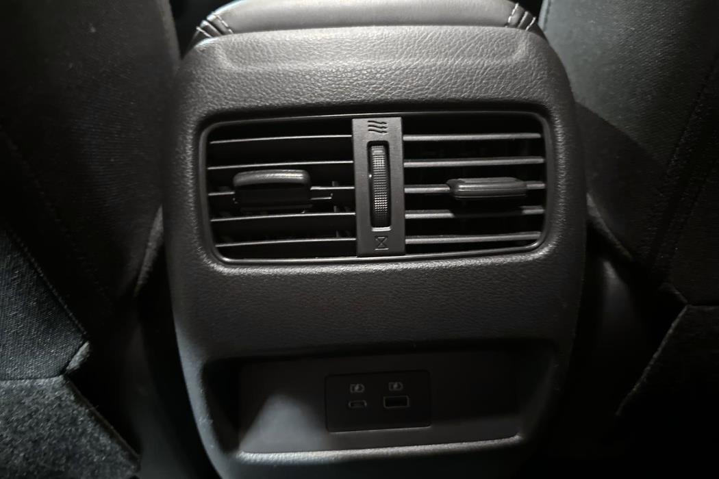NISSAN Qashqai 2024