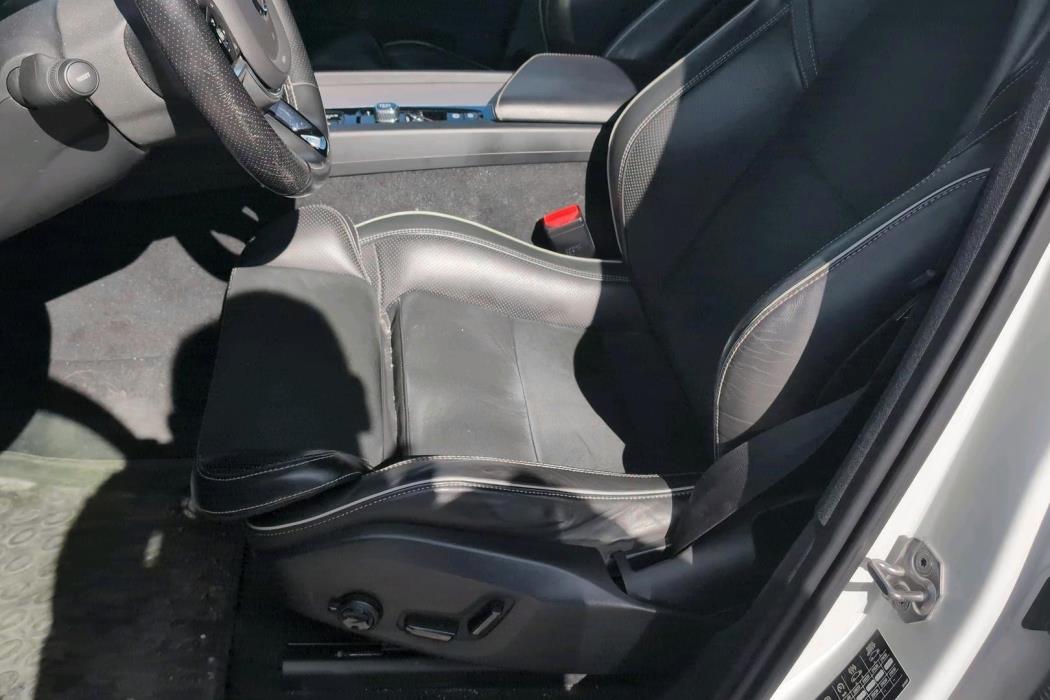 VOLVO XC60 2019