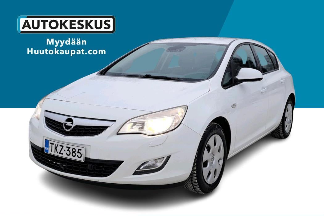OPEL Astra 2011