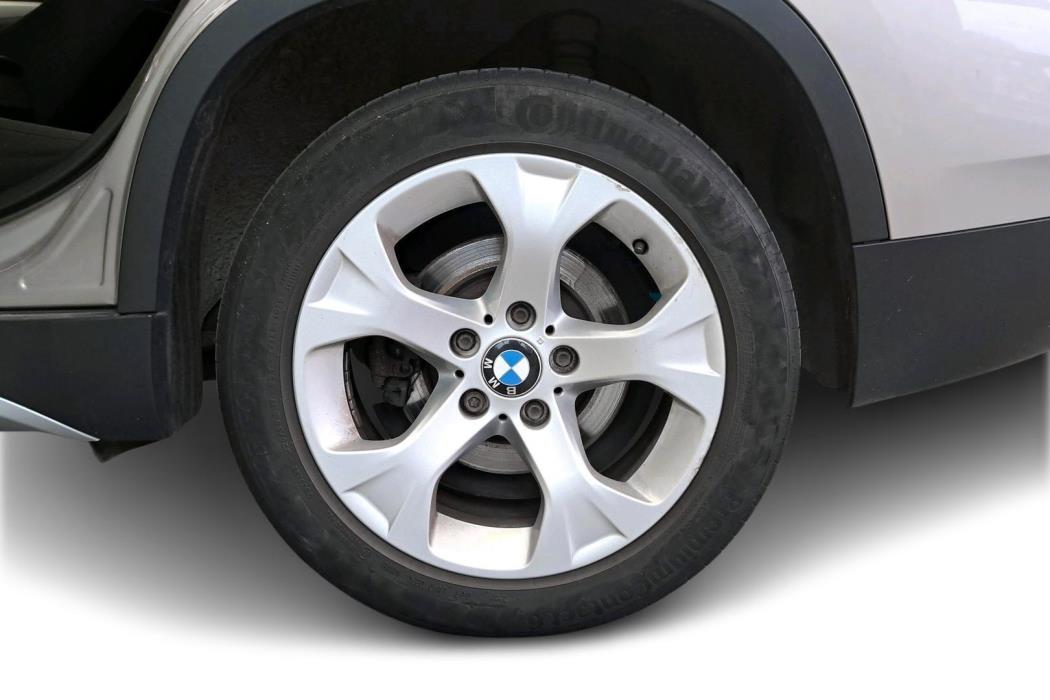 BMW X1 2011