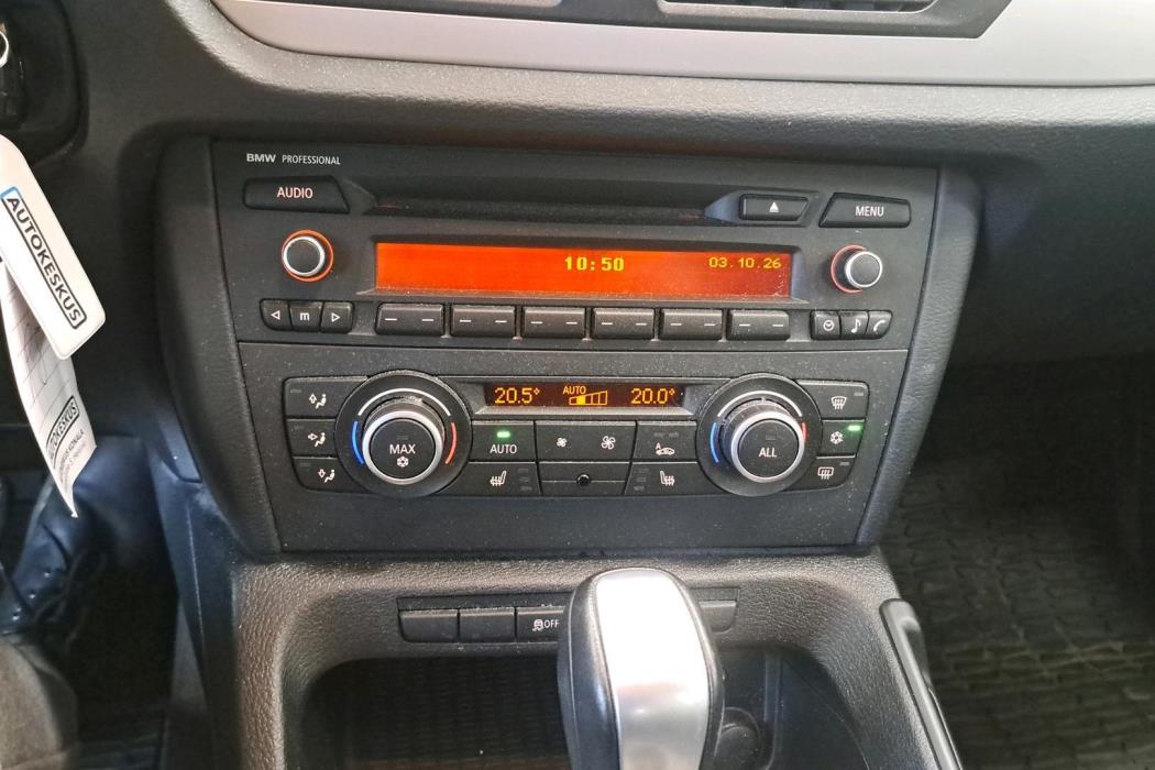 BMW X1 2011