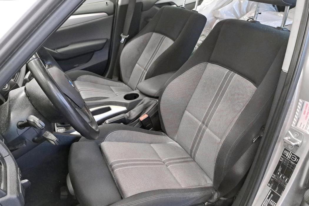 BMW X1 2011