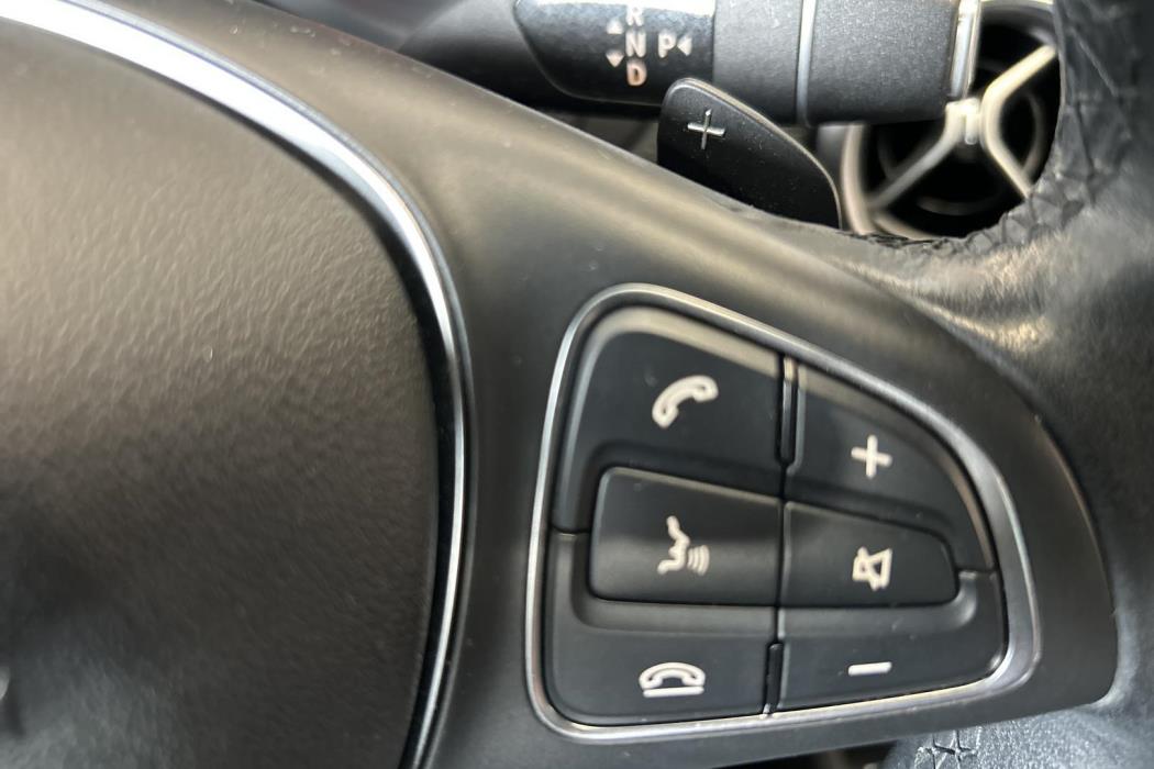 MERCEDES-BENZ A 2017