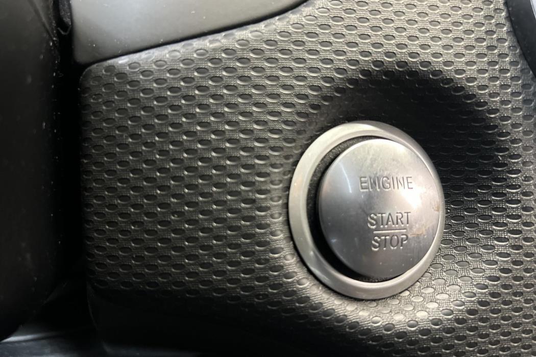 MERCEDES-BENZ A 2017