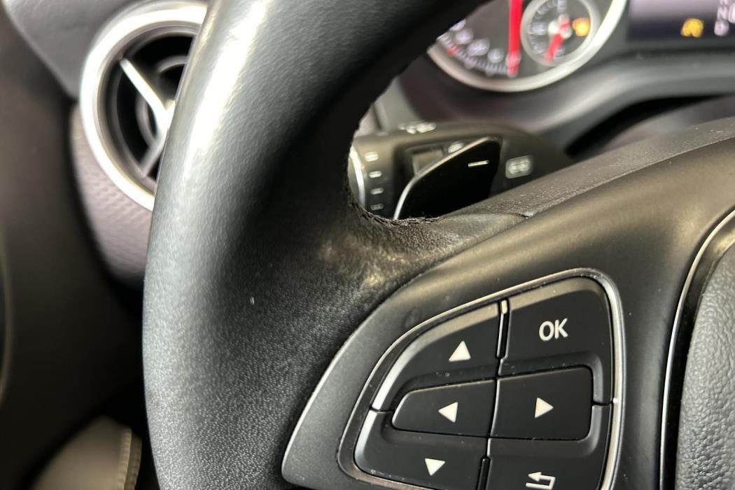 MERCEDES-BENZ A 2017