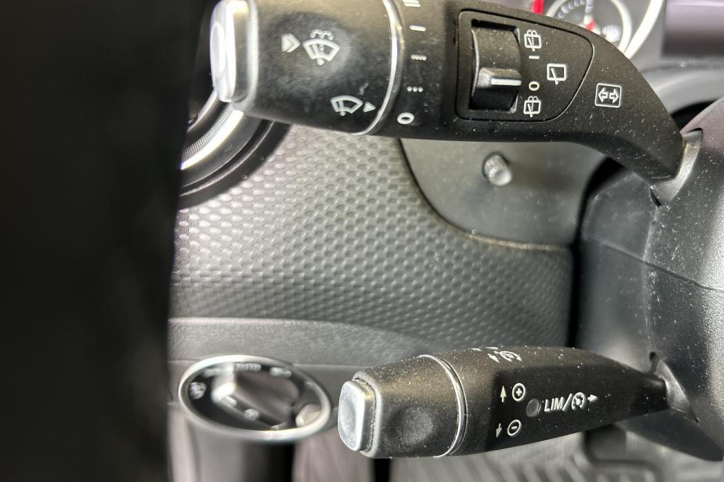 MERCEDES-BENZ A 2017