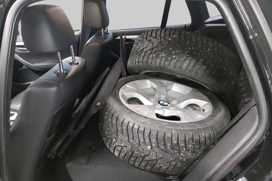 BMW X1 2011
