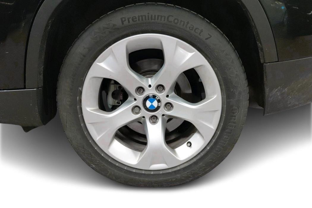 BMW X1 2011