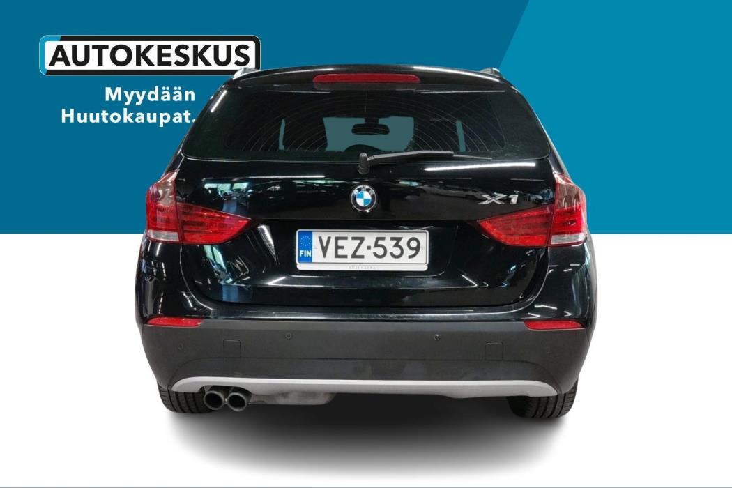 BMW X1 2011