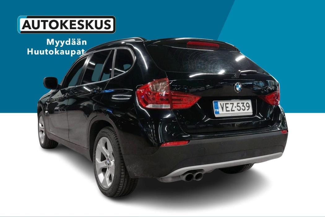 BMW X1 2011