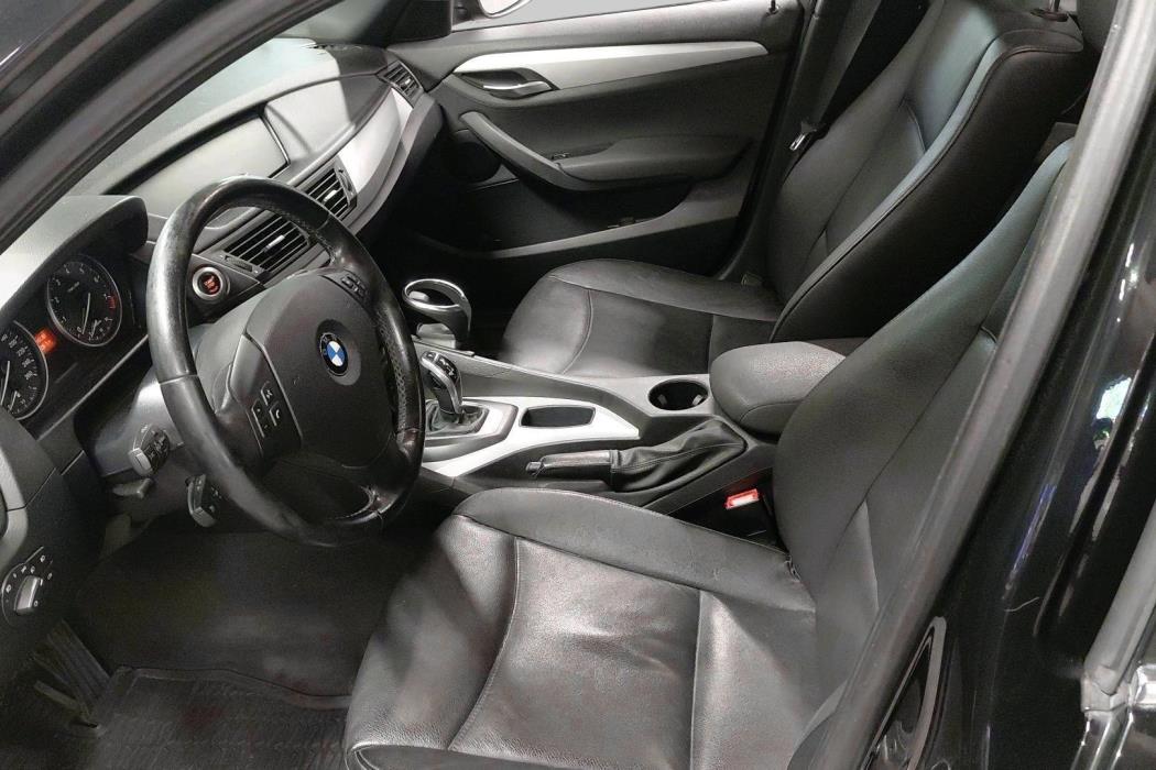 BMW X1 2011
