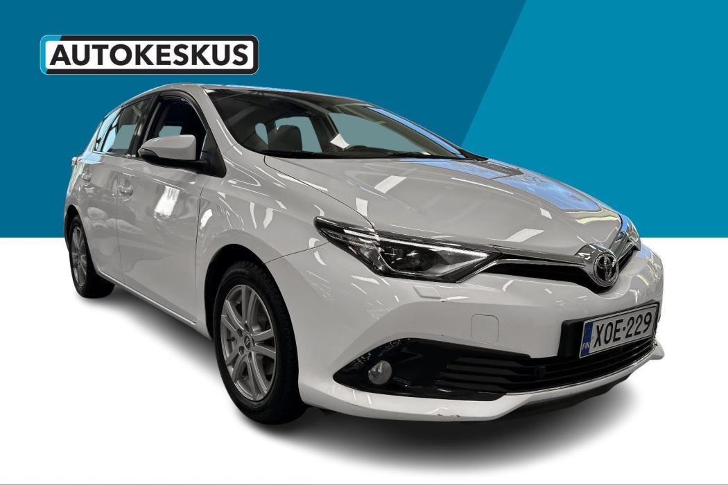 TOYOTA Auris 2017