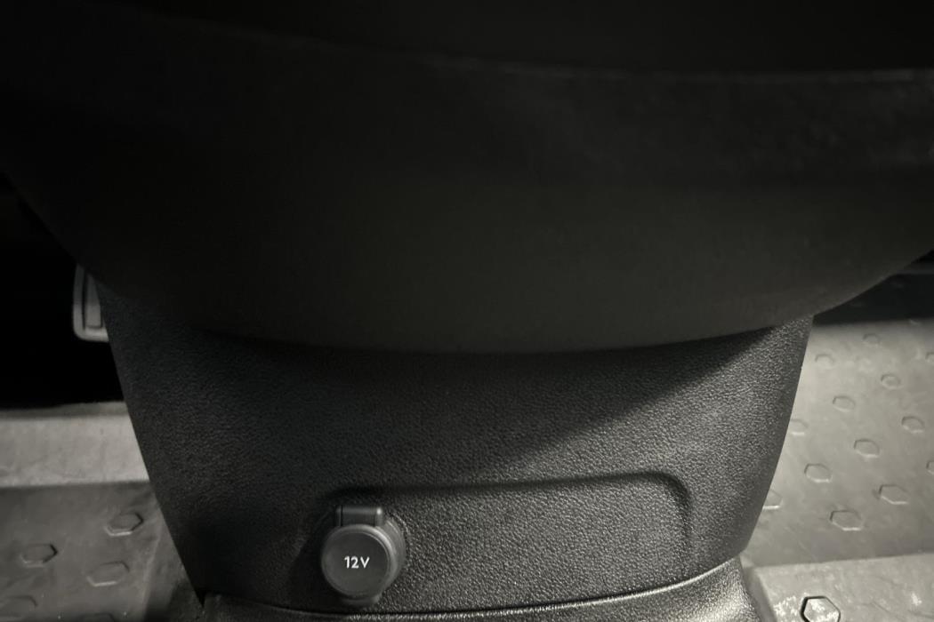 PEUGEOT e-Partner 2023