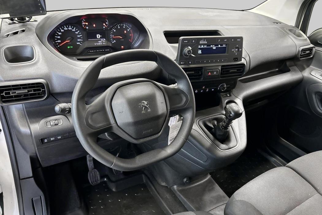 PEUGEOT Partner 2023