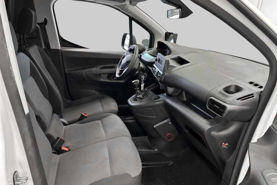 PEUGEOT Partner 2023