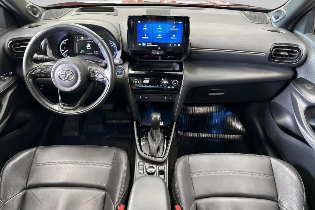 TOYOTA Yaris Cross 2022