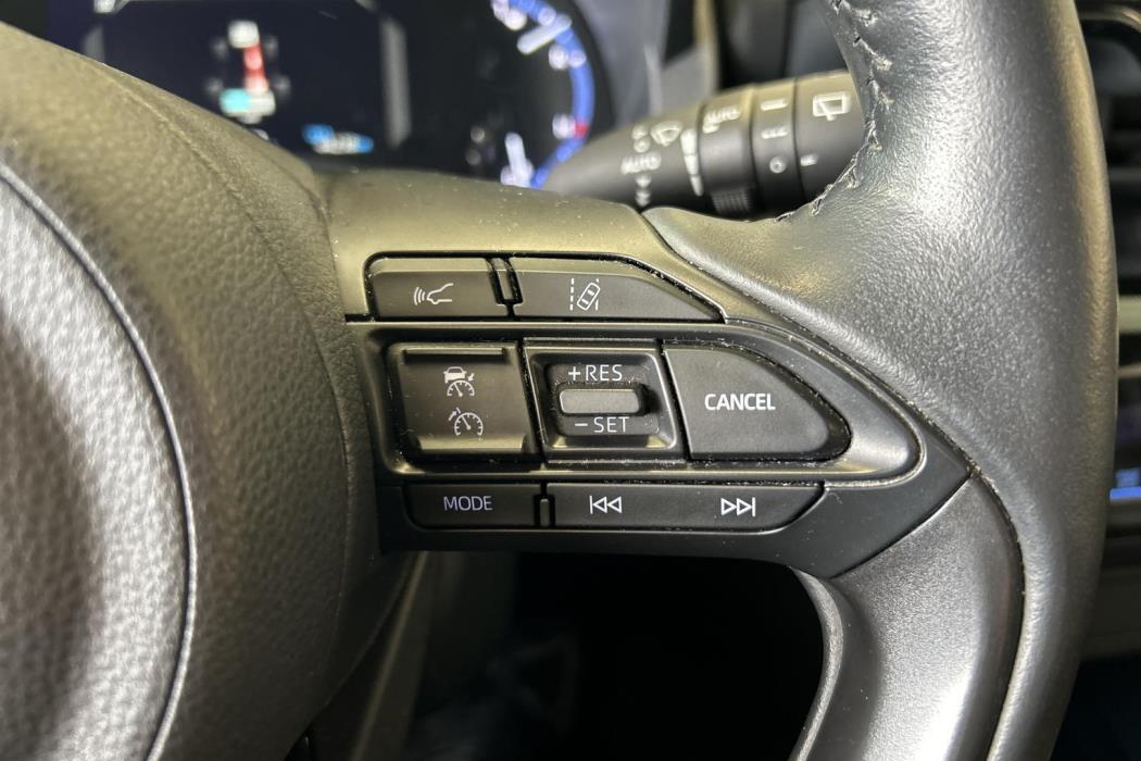 TOYOTA Yaris Cross 2022