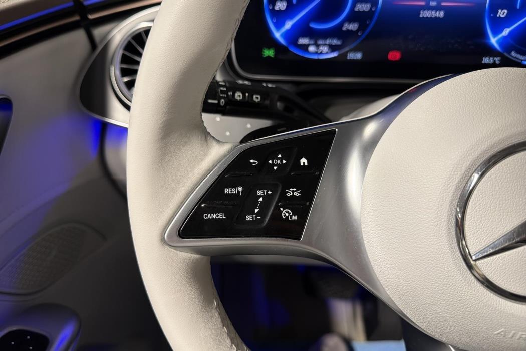 MERCEDES-BENZ EQE SUV 2023