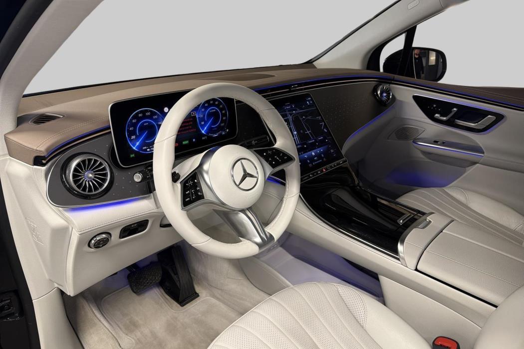 MERCEDES-BENZ EQE SUV 2023