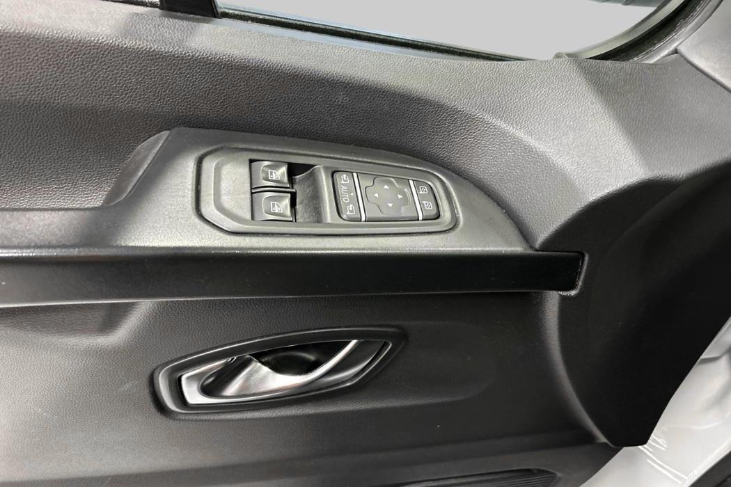 NISSAN Primastar 2024