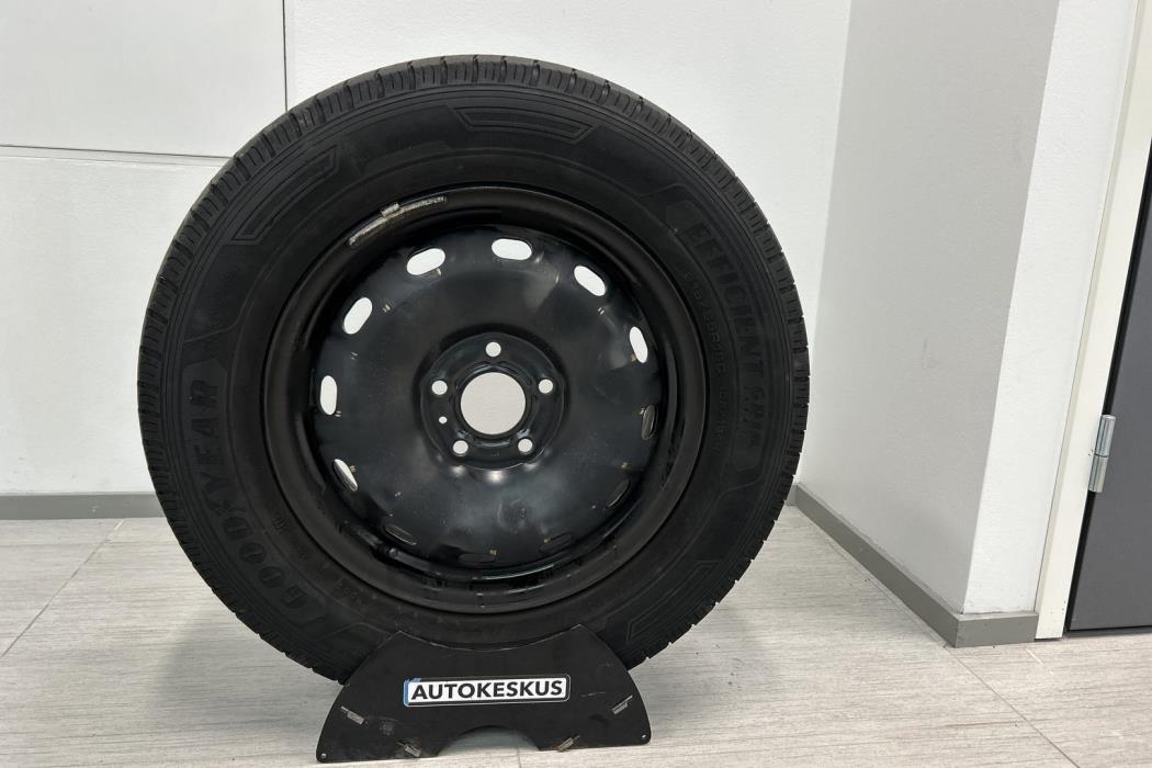 NISSAN Primastar 2024