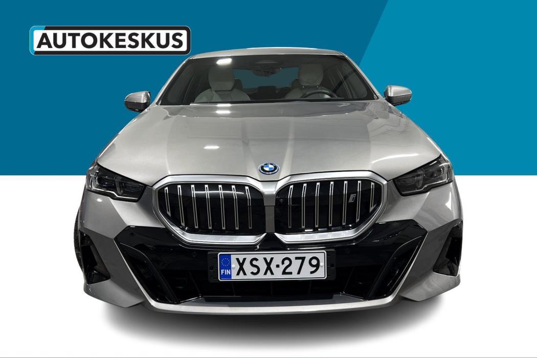 BMW i5 2025