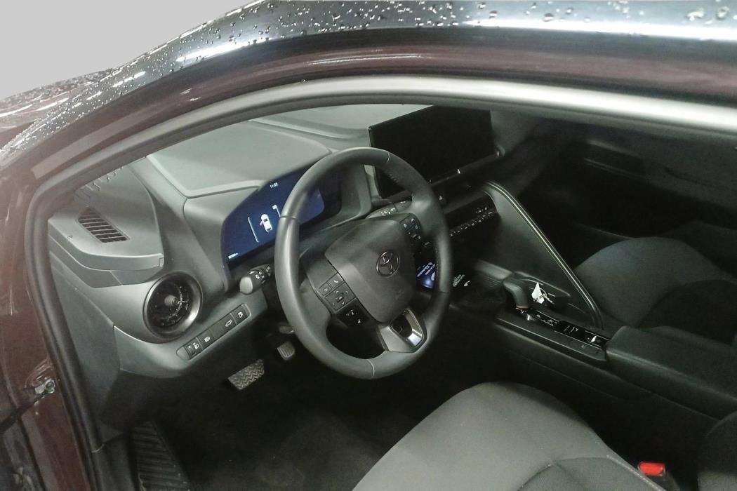 TOYOTA C-HR 2024