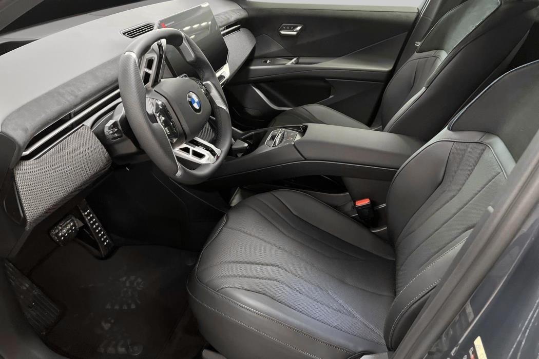 BMW iX3 2026