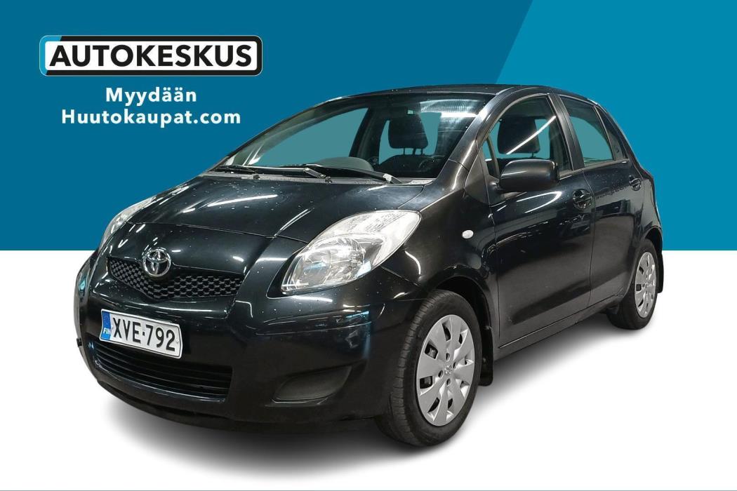 TOYOTA Yaris 2010