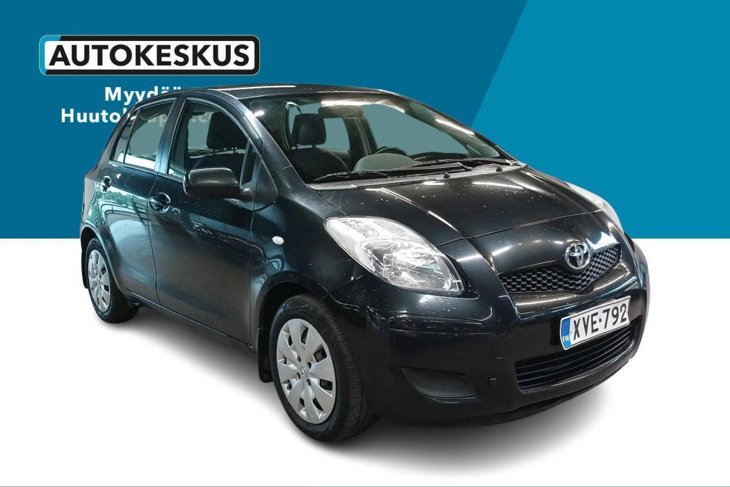 TOYOTA Yaris 2010