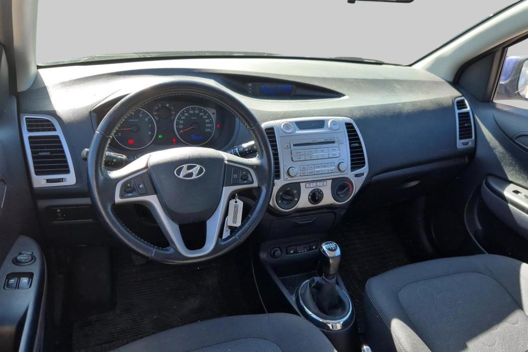 HYUNDAI i20 2011