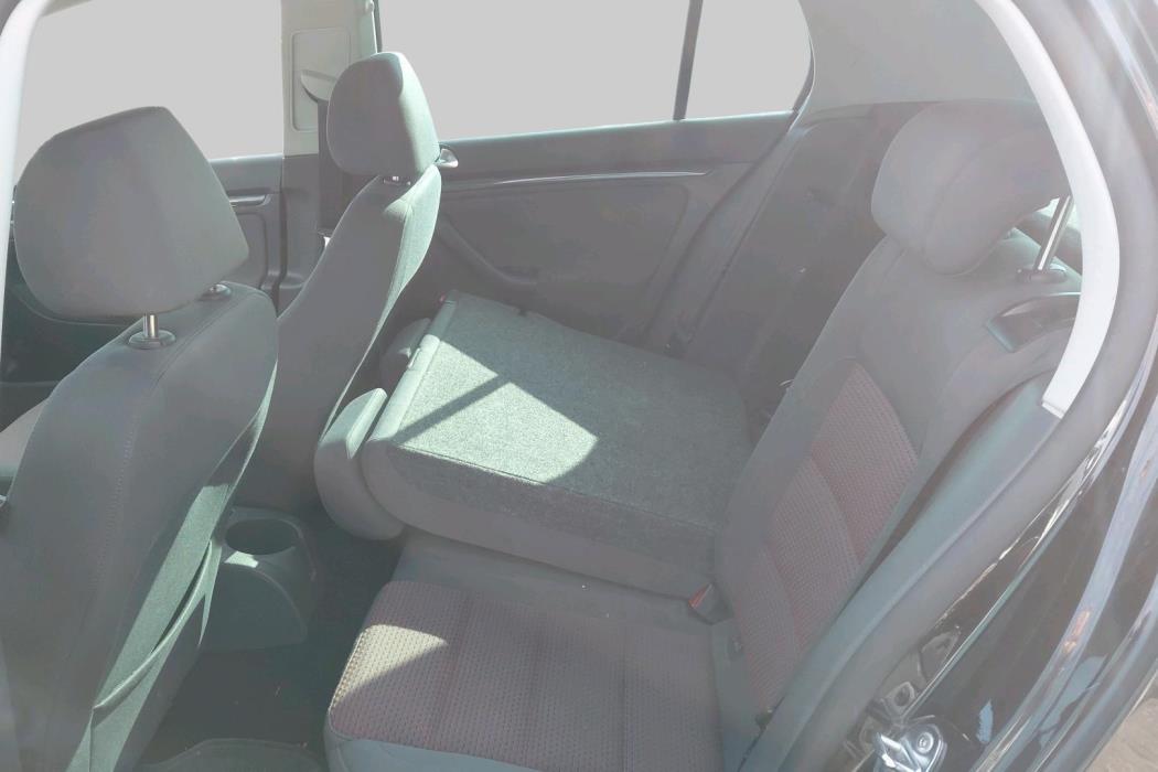 VOLKSWAGEN Golf 2008