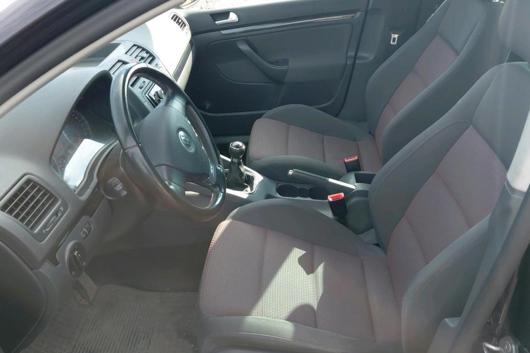 VOLKSWAGEN Golf 2008