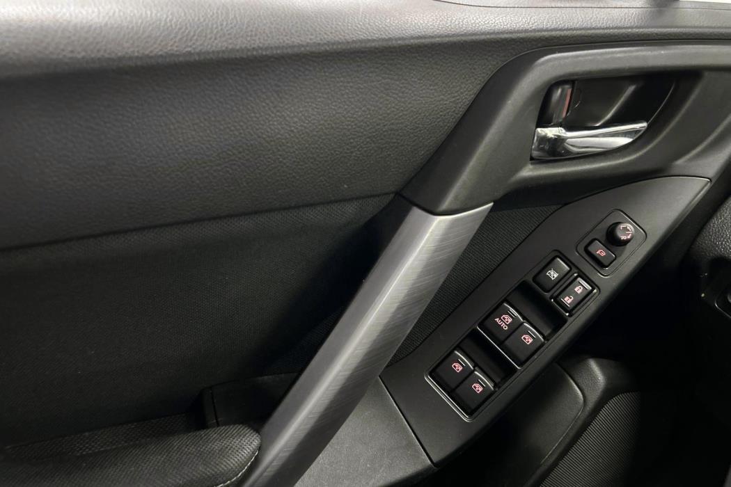 SUBARU Forester 2013