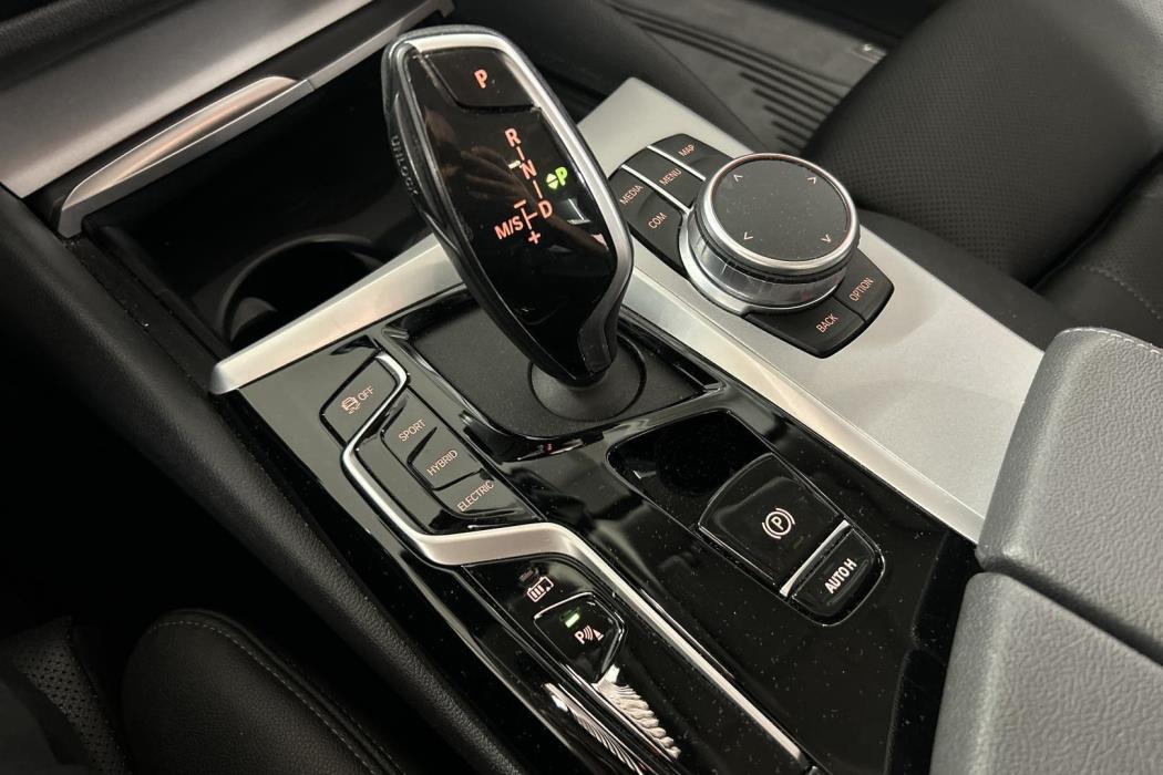 BMW 5-sarja 2021