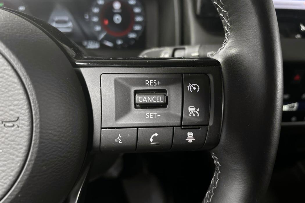 NISSAN Qashqai 2023