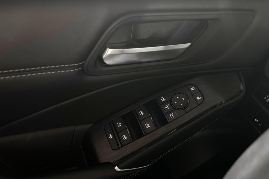 NISSAN Qashqai 2023