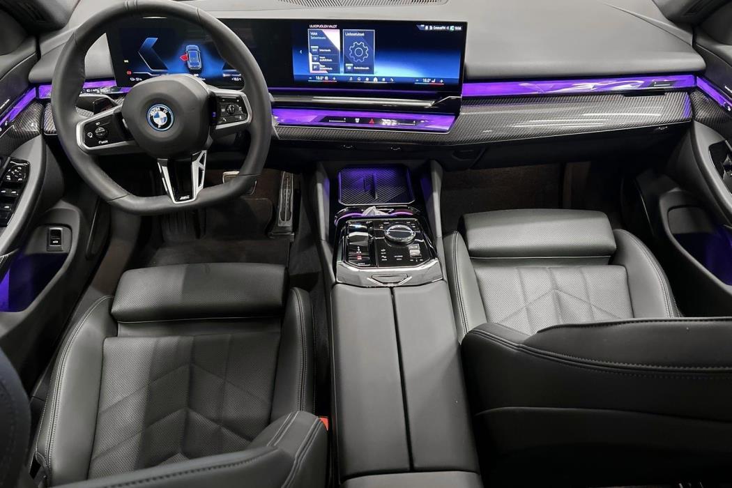 BMW i5 2025
