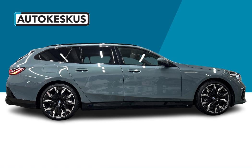 BMW i5 2025