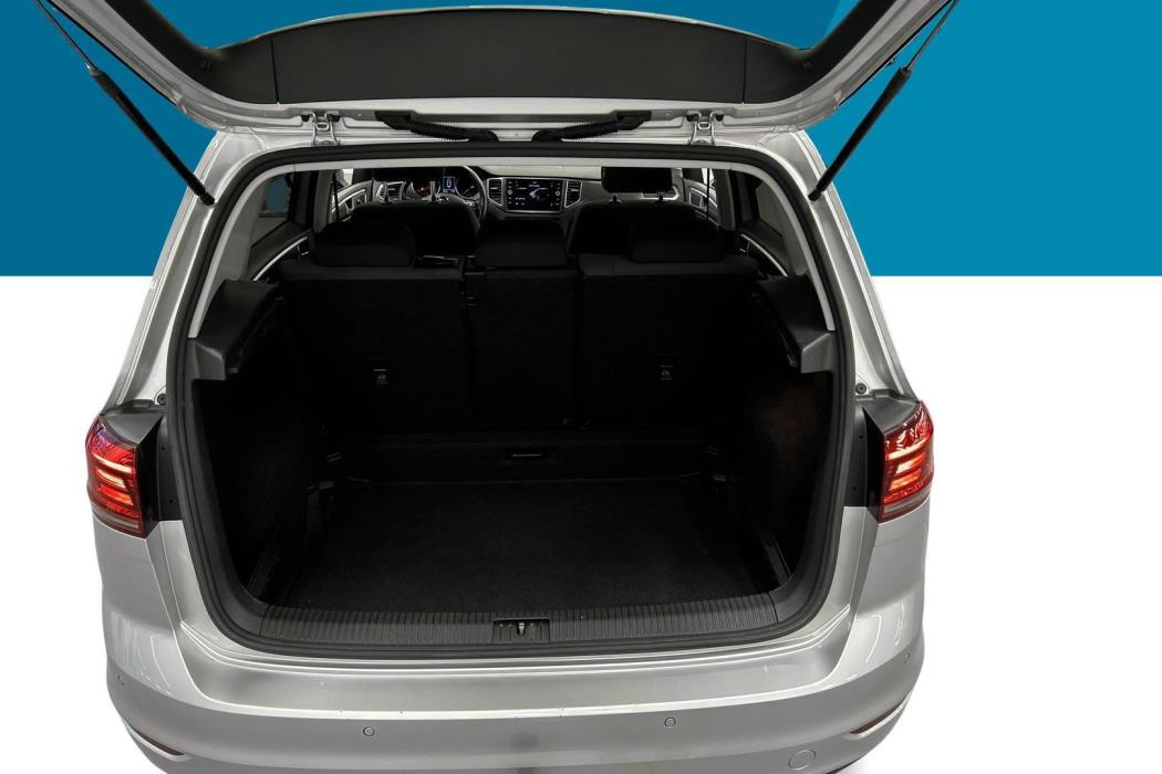 VOLKSWAGEN Golf Sportsvan 2018