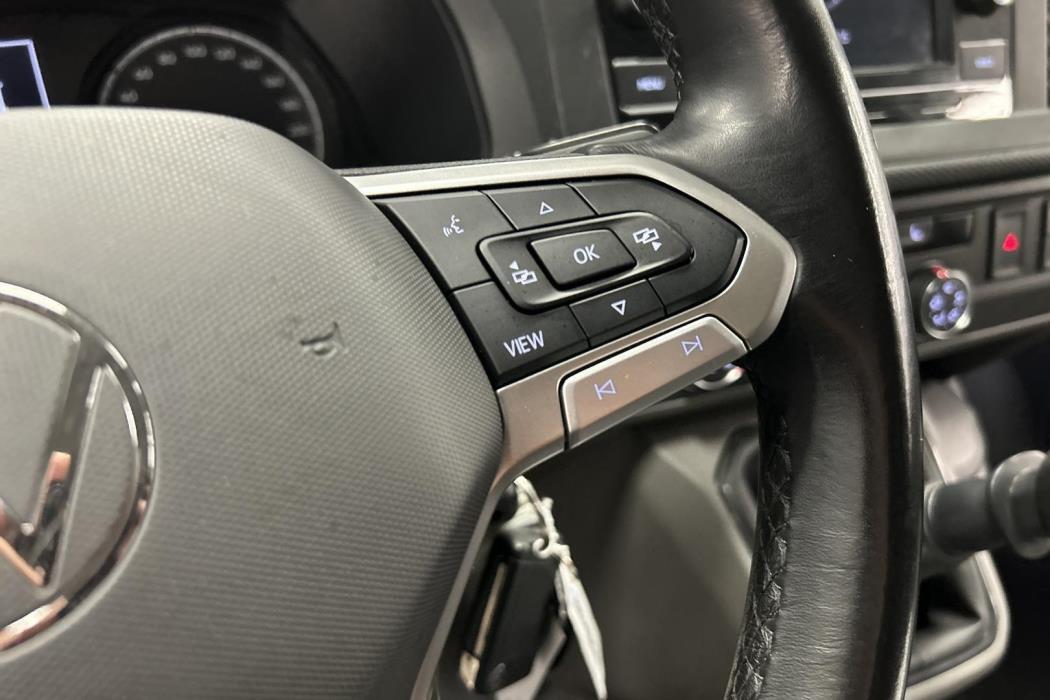 VOLKSWAGEN Transporter 2021