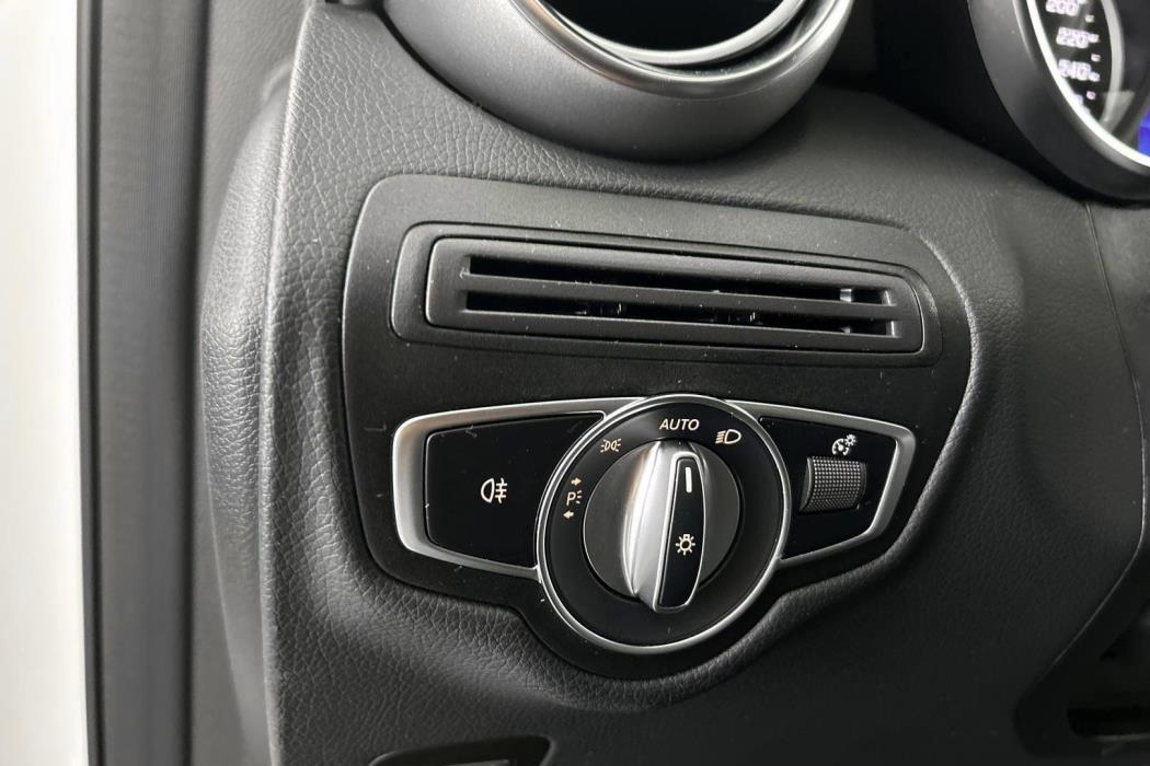 MERCEDES-BENZ GLC 2022