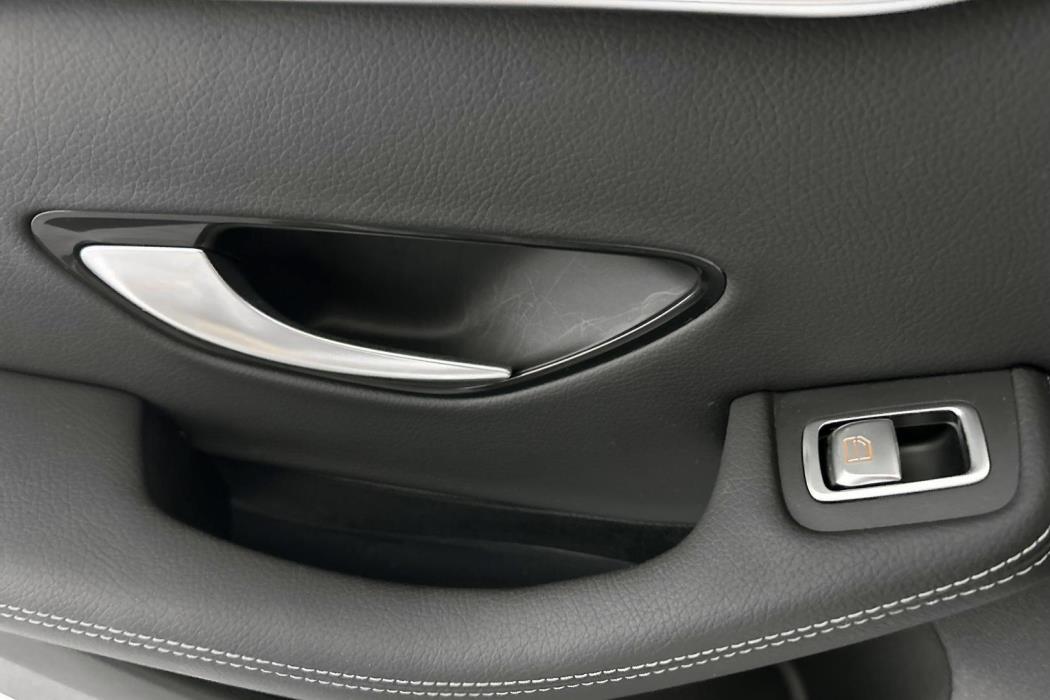 MERCEDES-BENZ GLC 2022